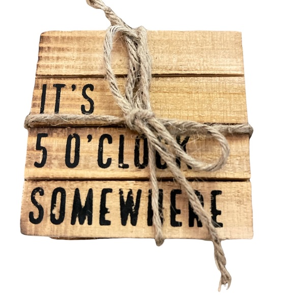 NWOT Mud Pie Wooden Pallet Coasters - “It’s 5:00 Somewhere” - Picture 6 of 7